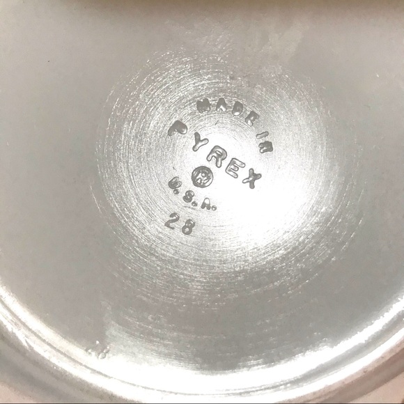 2 Vintage Corning Serving Bowls - Picture 7 of 10